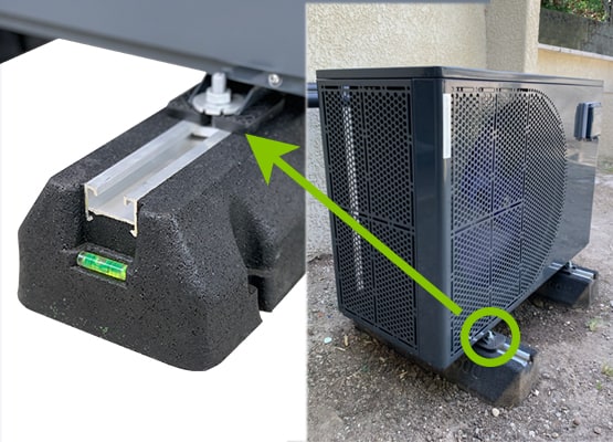 Fixation solide sur support anti-vibratoire pompe à chaleur piscine